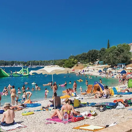 Two-Bedroom Holiday Home In Pula Holiday home *